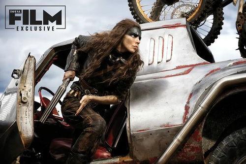 疯狂的麦克斯1在线观看,麦克斯的末日求生之旅 第3张 疯狂的麦克斯1在线观看,麦克斯的末日求生之旅 第3张